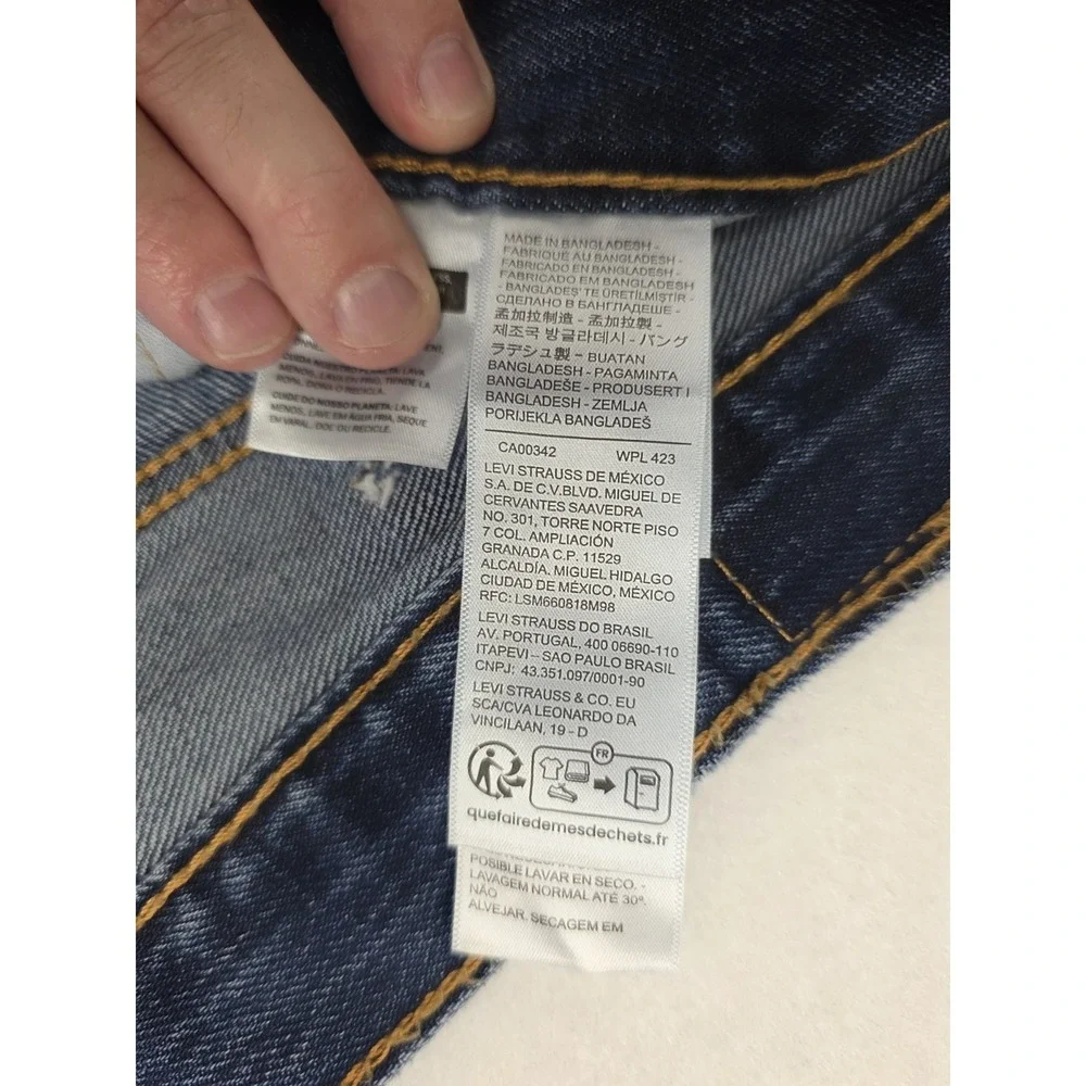 Levi's 550 Relaxed Fit Tapered Leg Jeans 42x32 Medium Blue Denim Red Tag Cotton